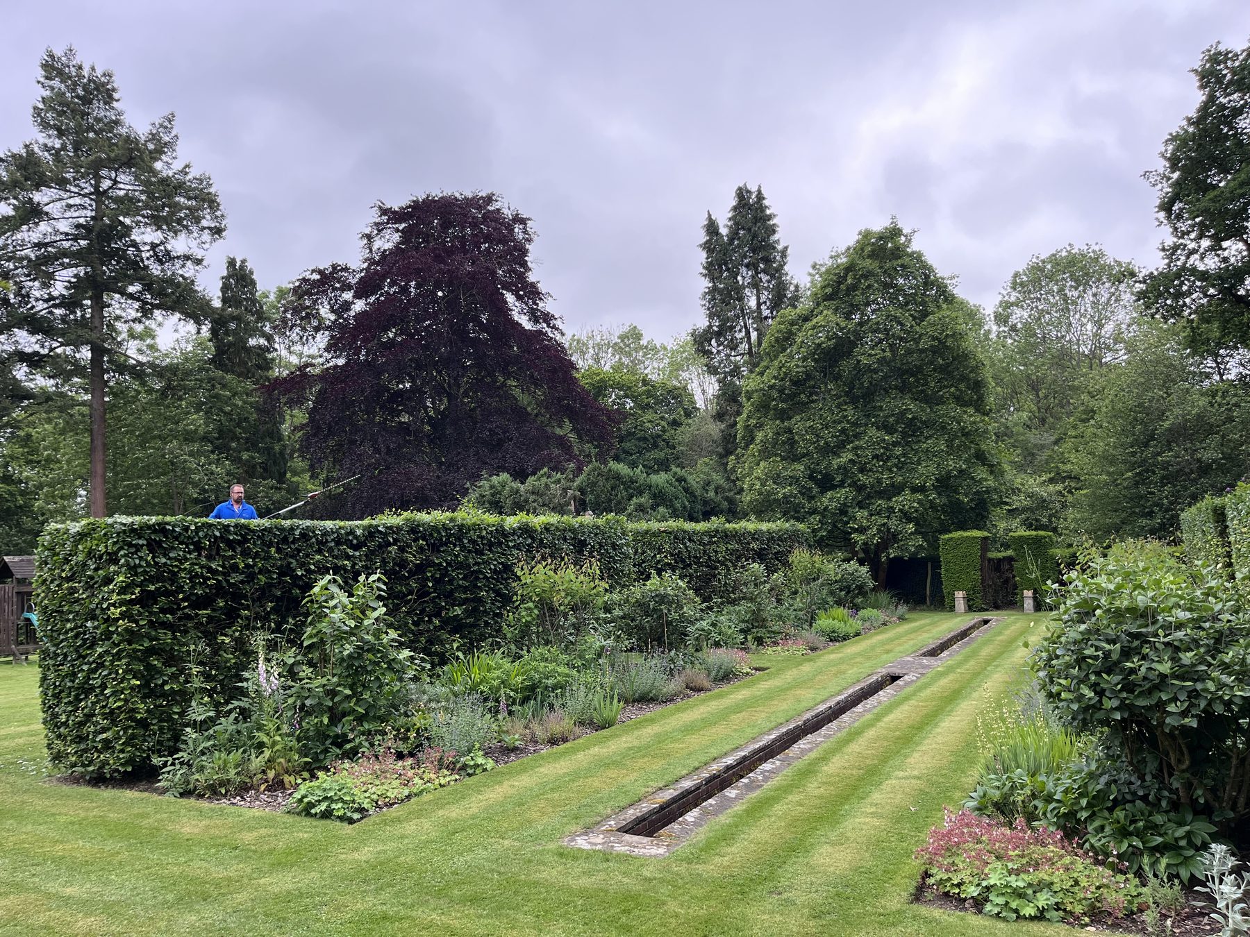 Jonesy Thyme garden and grounds maintenance work