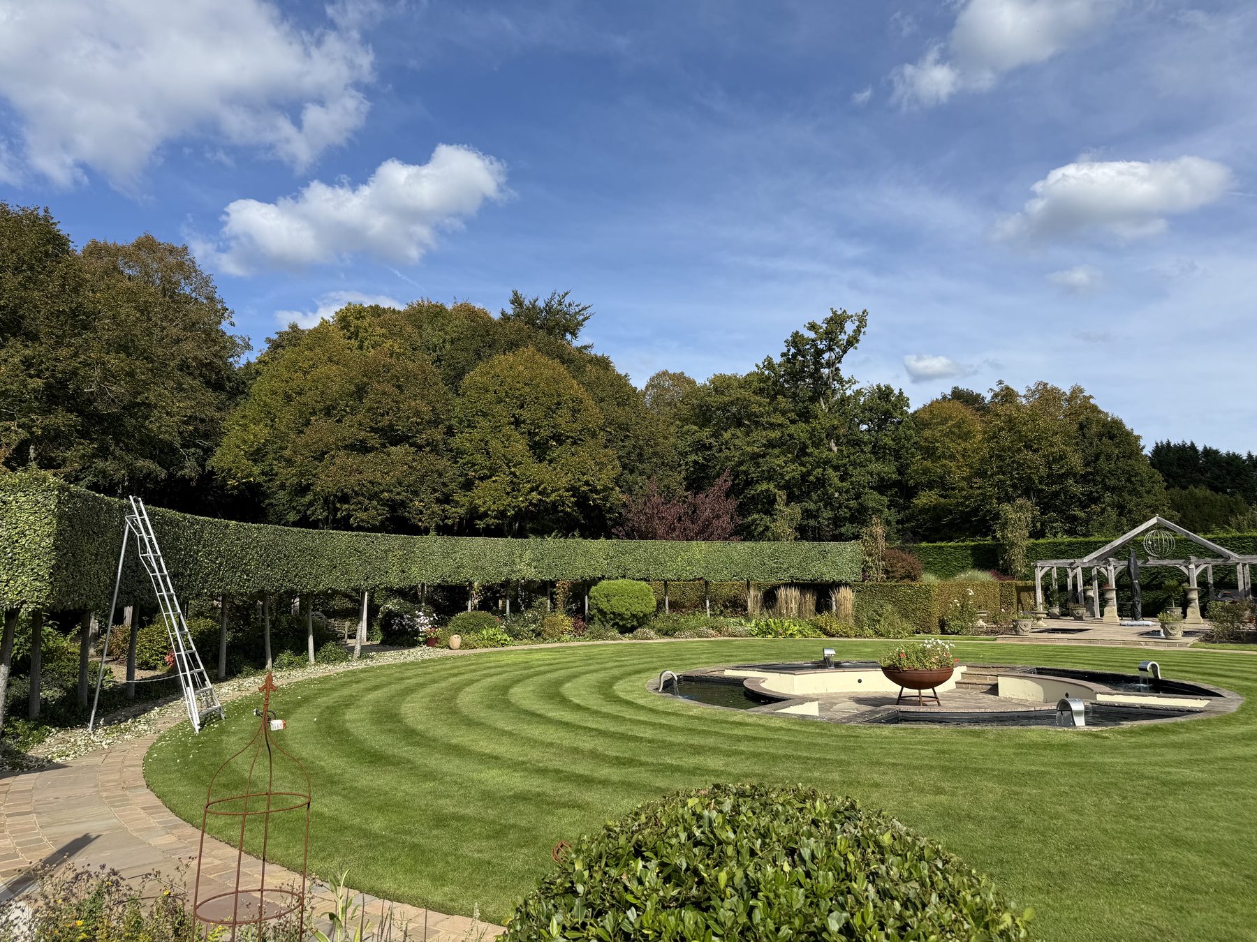Jonesy Thyme garden and grounds maintenance work